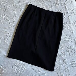 Armani Collezioni women’s size 10 black rayon/virgin wool pencil skirt‎